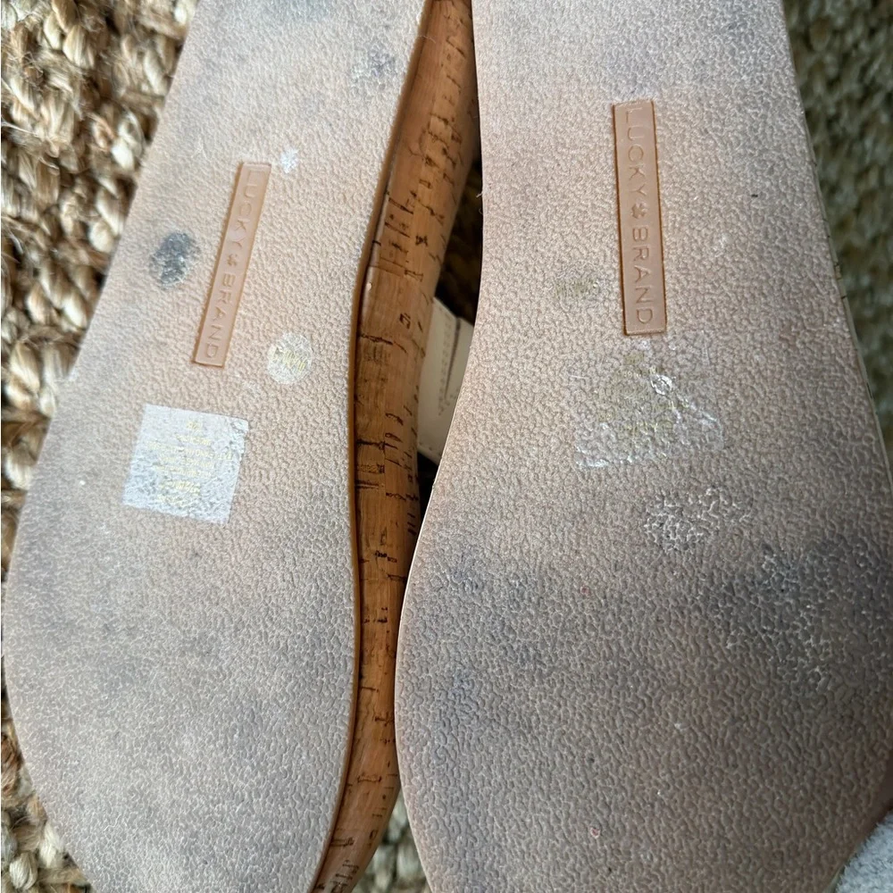 Lucky Brand Women's Jaslene Platform Thong Sandal Wedge Sunflower 9.5 summer - Picture 8 of 11